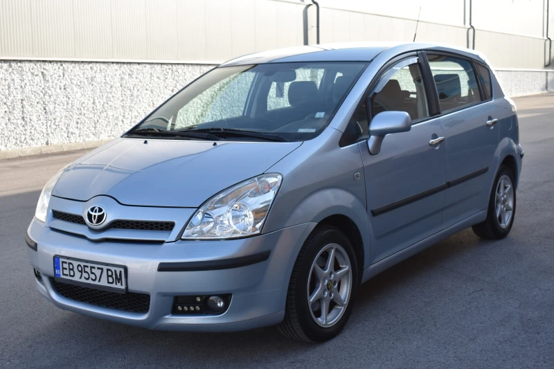 Toyota Corolla verso 1.8vvti/130кс= АВТОМАТИК= ГАЗ/БЕНЗИН= 6+ 1места  - 5555 лв. / 2840.23 € - 11937513 1