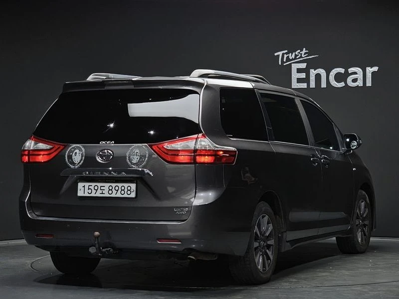 Toyota Sienna 3.5 2GR Automatic, снимка 3 - Автомобили и джипове - 55662760