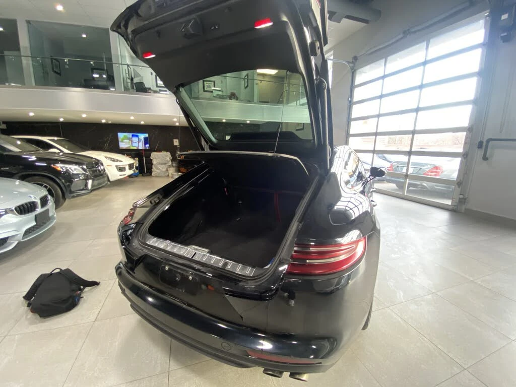 Porsche Panamera 4S * AWD* АвтоКредит* (ЦЕНА ДО БГ) - изображение 9
