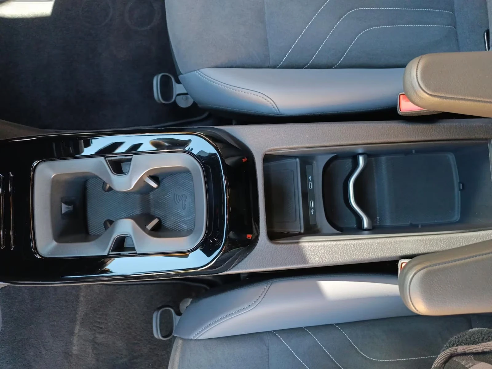 VW ID.4 PRO/204HP/PERFORMANCE/ACC/NAV/PDC/CAM/CARPLAY/959f | Mobile.bg � ����������� 14