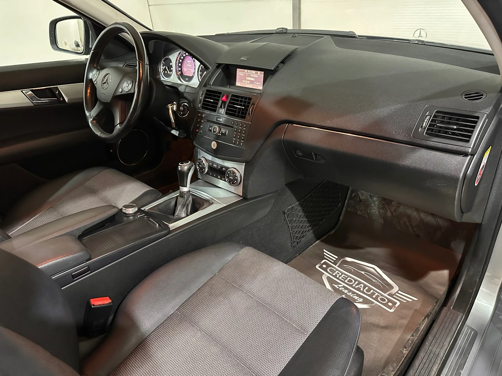 Mercedes-Benz C 200  - изображение 9