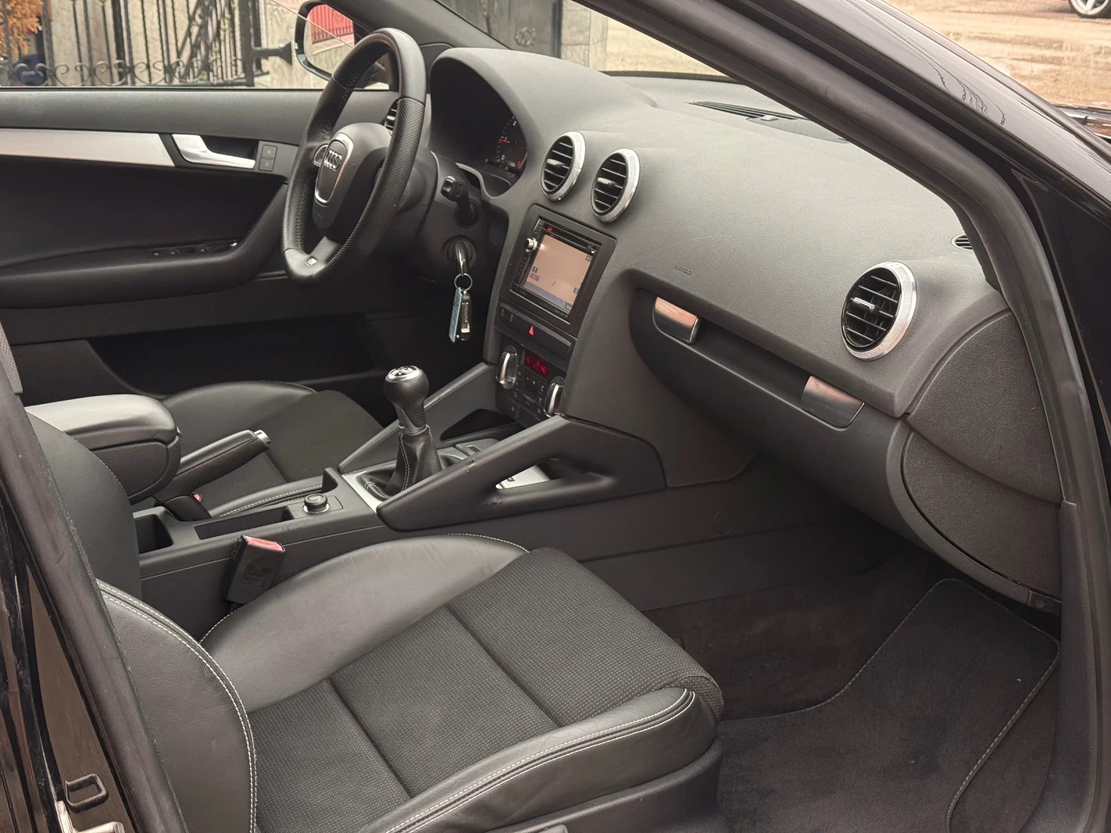 Audi A3 S-Line 2.0TDI 168000km BI-Xenon, снимка 14 - Автомобили и джипове - 53609340