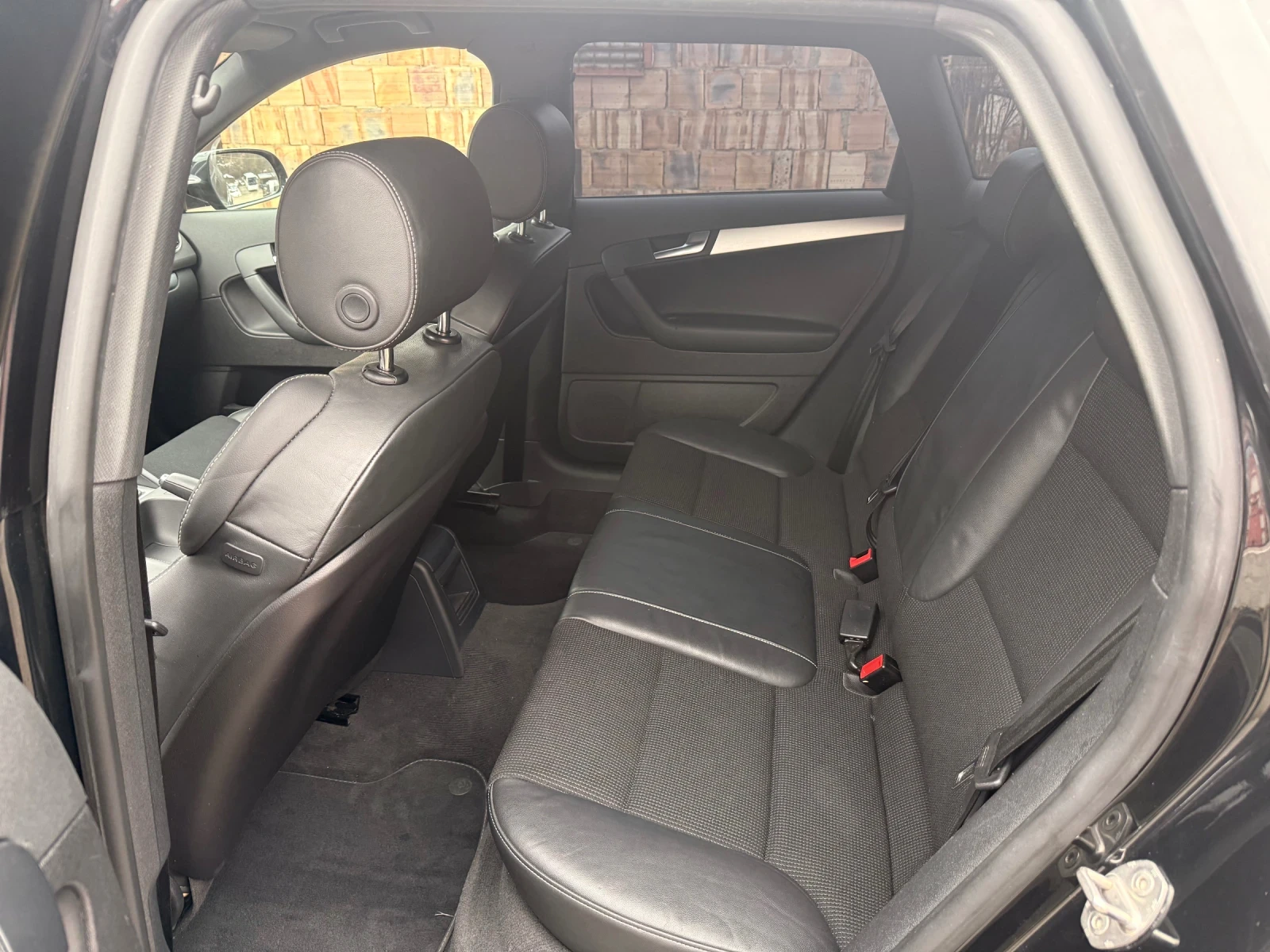 Audi A3 S-Line 2.0TDI 168000km BI-Xenon, снимка 11 - Автомобили и джипове - 53609340