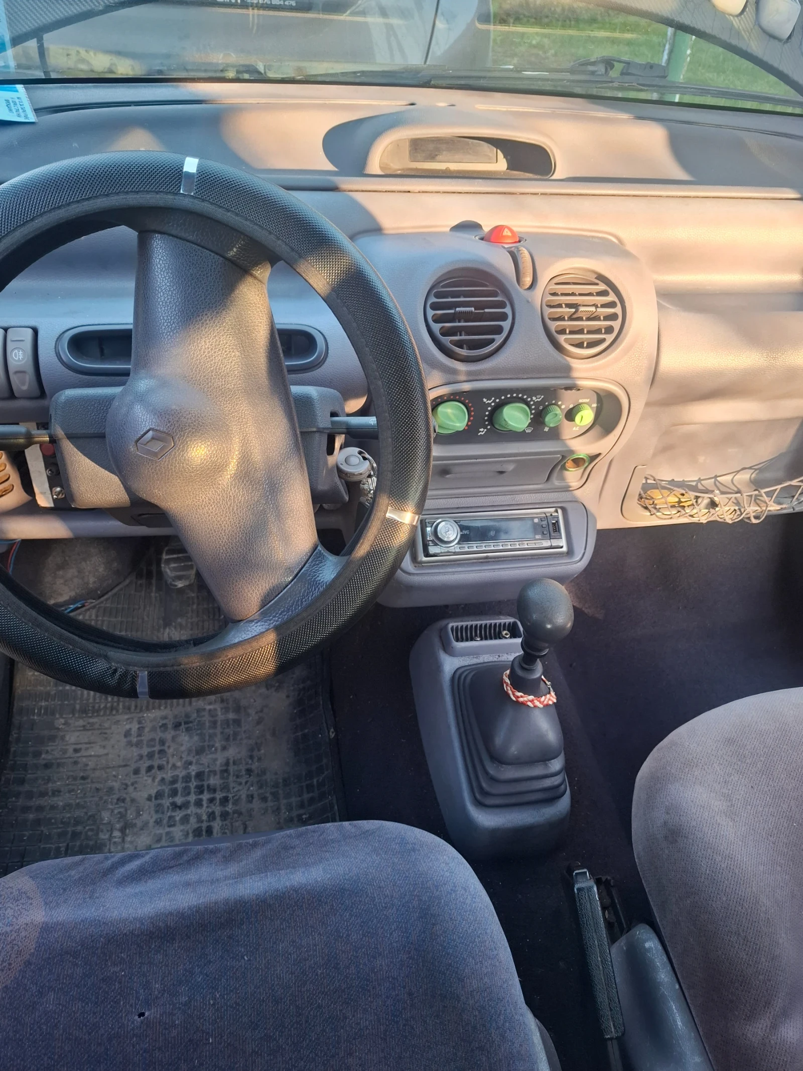 Renault Twingo  - изображение 5