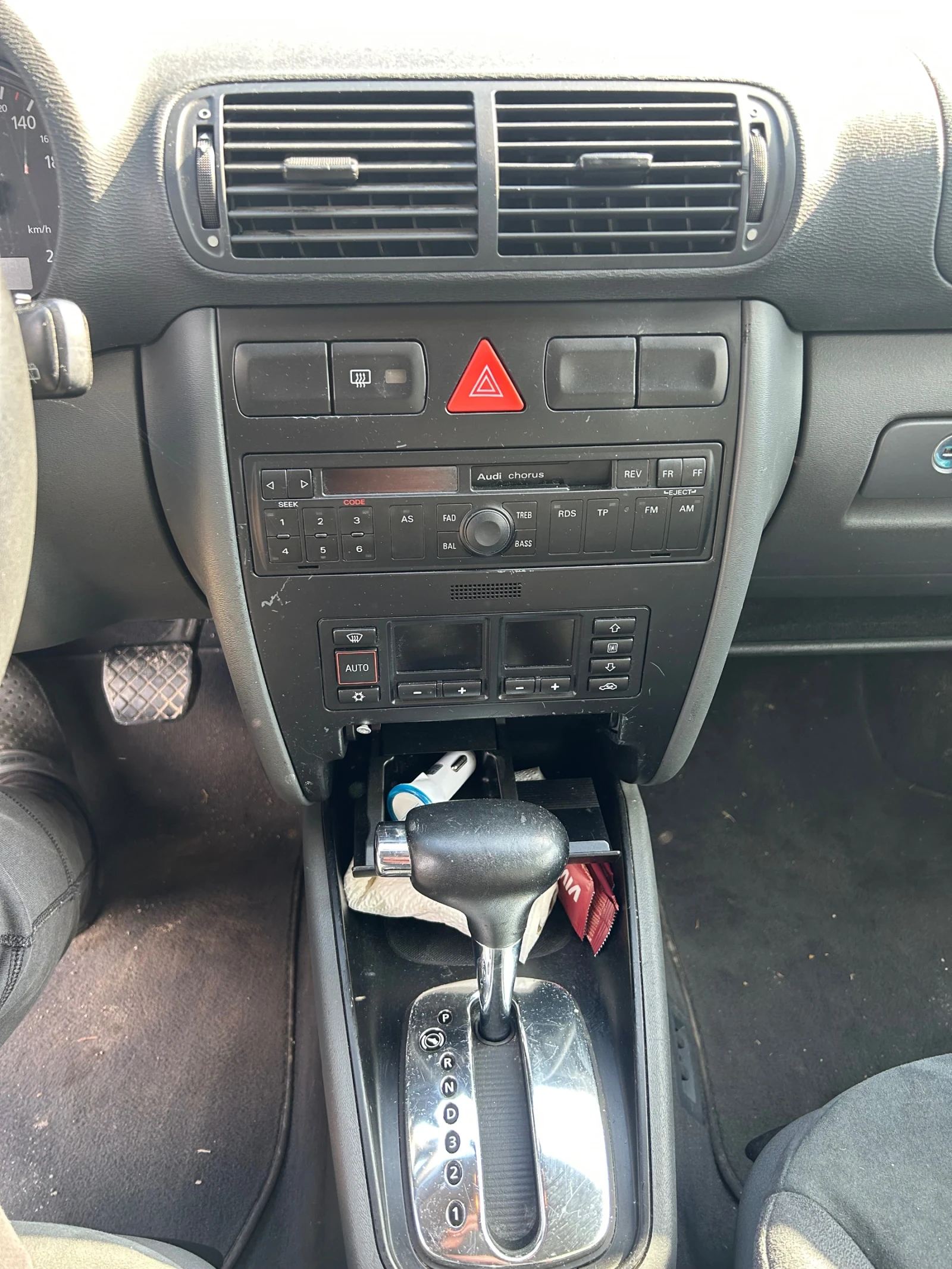 Audi A3 8L, снимка 8 - Автомобили и джипове - 53853309