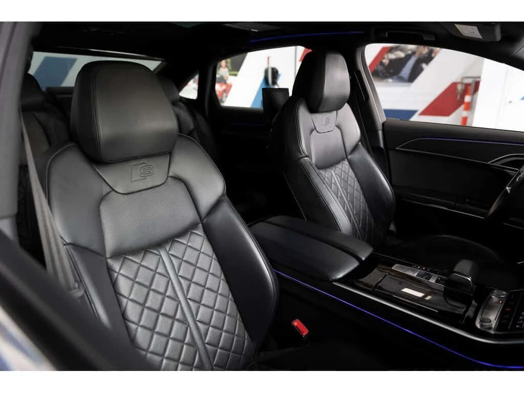 Audi A8 55TFSI Long * Фиксирана цена до БГ * CARFAX * , снимка 12 - Автомобили и джипове - 53961522