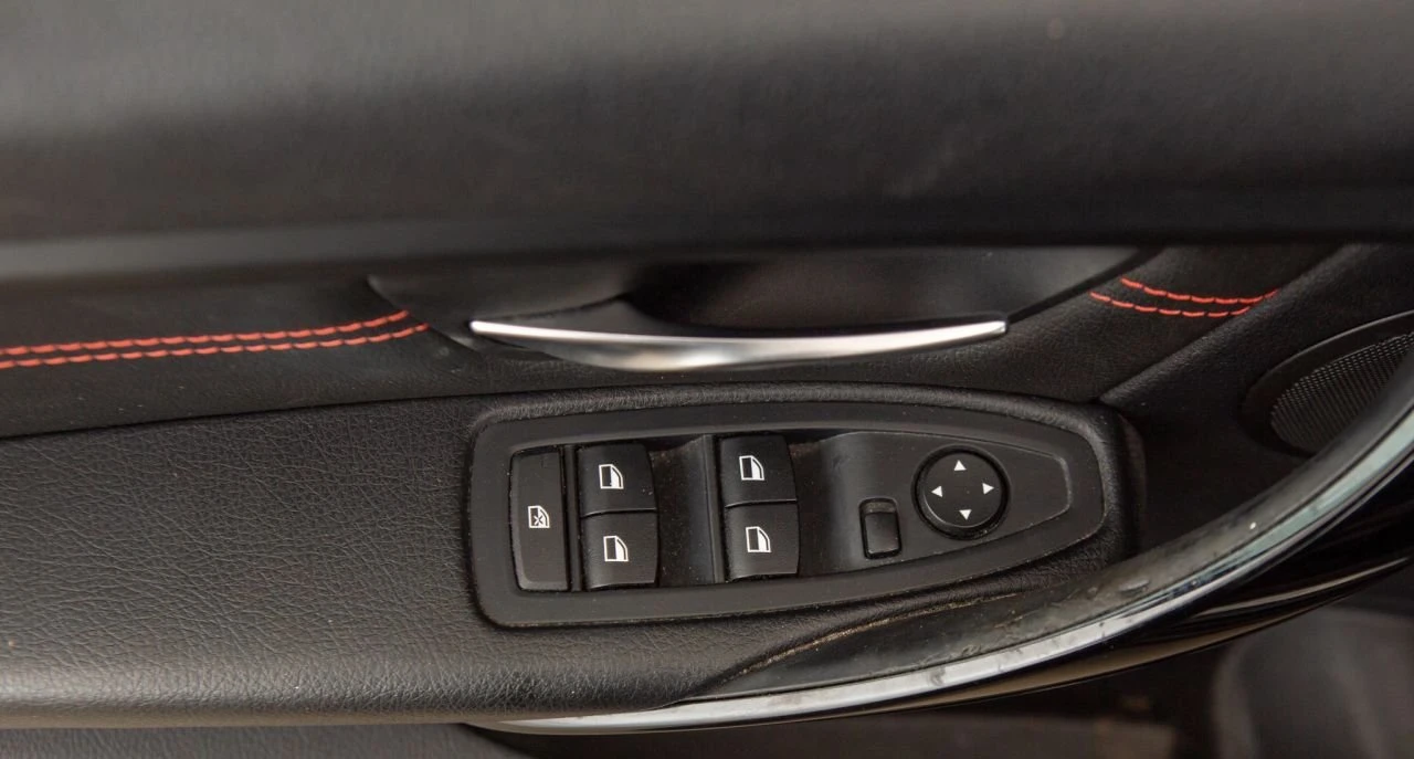 BMW 318 D 150�� | EXECUTIVE ����� | CLIMA | NAVI | LEDER | | Mobile.bg � ����������� 10