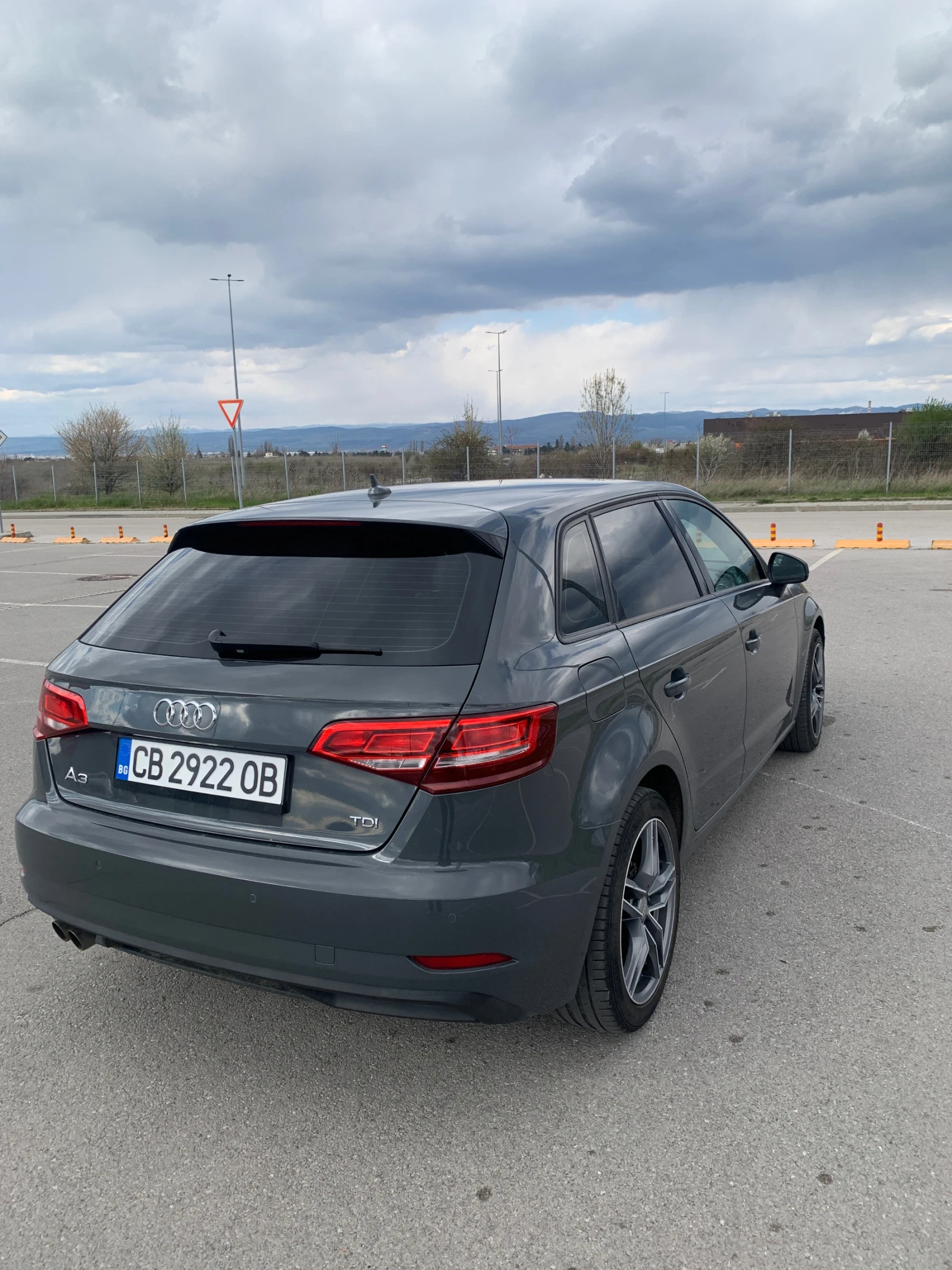 Audi A3 2.0 TDI, снимка 6 - Автомобили и джипове - 54149972