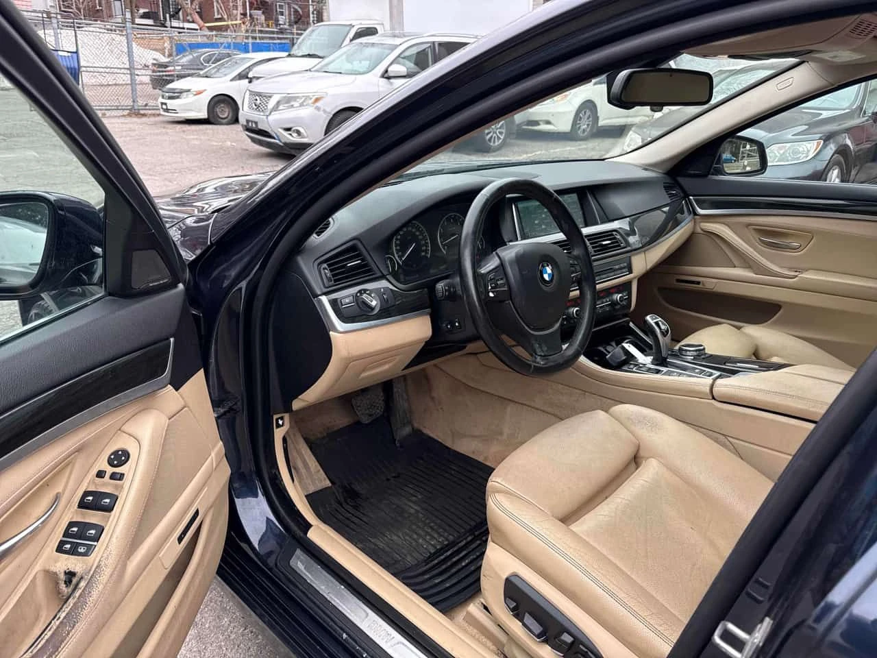 BMW 535 * 535i xDrive * 2 КЛЮЧА* PANO* KEYLESS* ПОДГРЕВ* , снимка 5 - Автомобили и джипове - 54177072