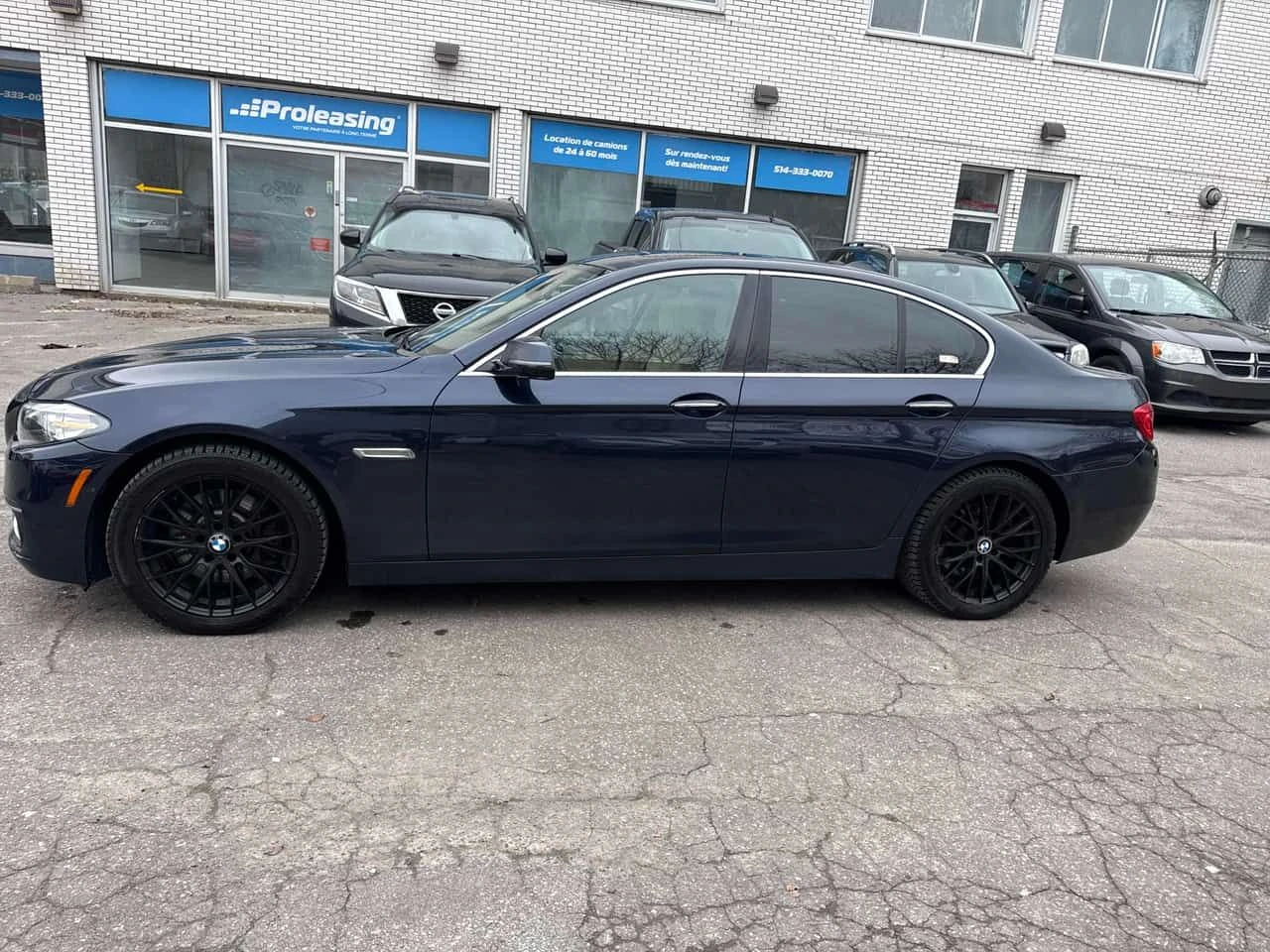 BMW 535 * 535i xDrive * 2 КЛЮЧА* PANO* KEYLESS* ПОДГРЕВ* , снимка 2 - Автомобили и джипове - 54177072