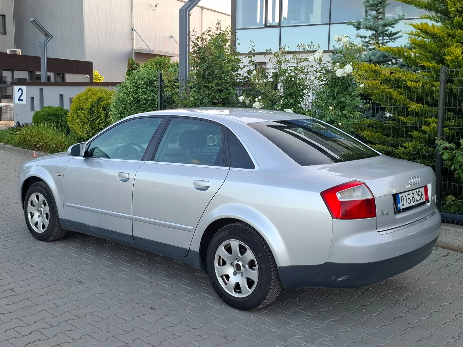 Audi A4 1.9TDI* (101кс)* KLIMATRONIK* НОВ ВНОС* , снимка 5 - Автомобили и джипове - 54717113