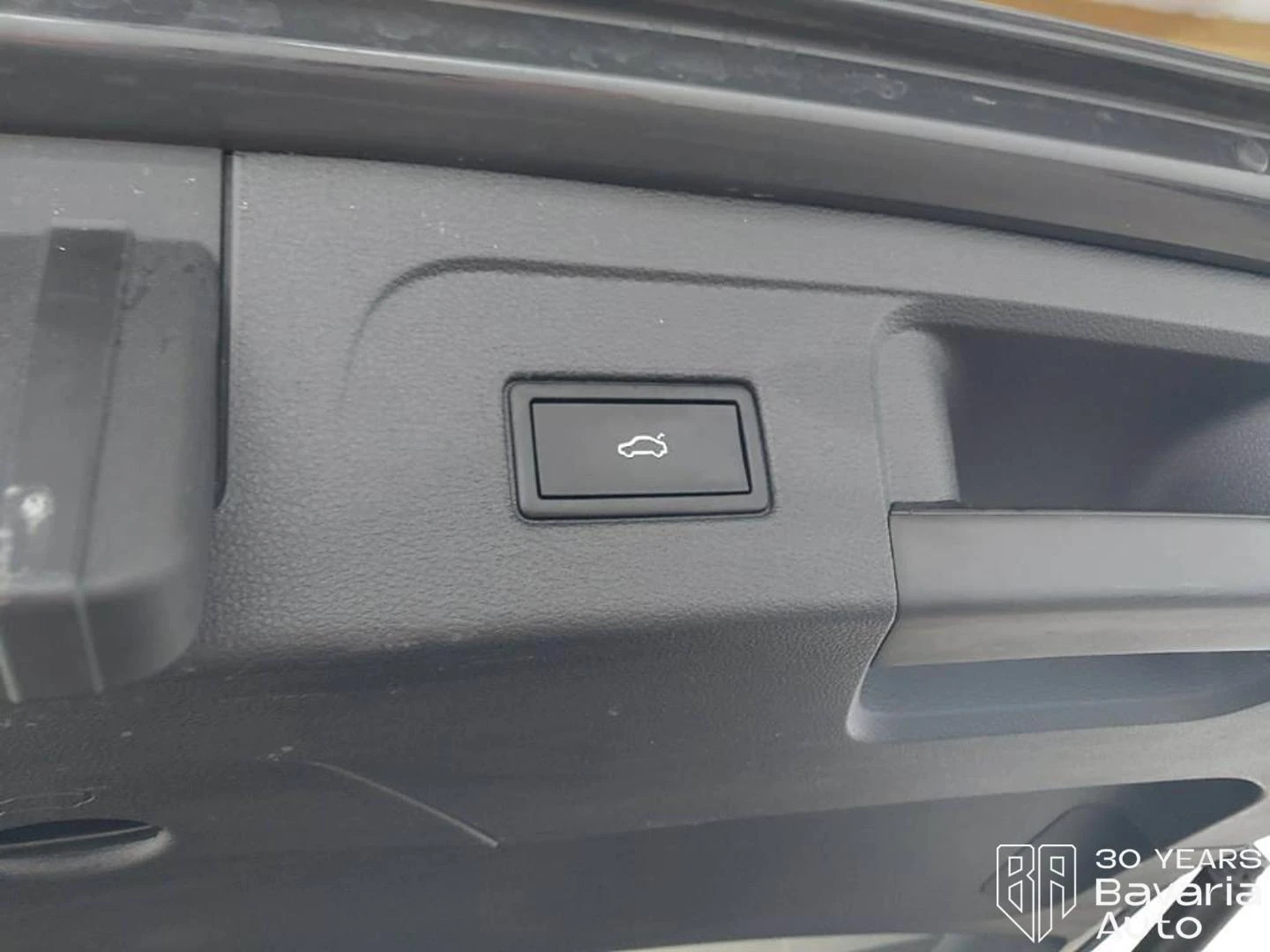 VW Touran Comfortline DSG, снимка 14 - Автомобили и джипове - 54814663