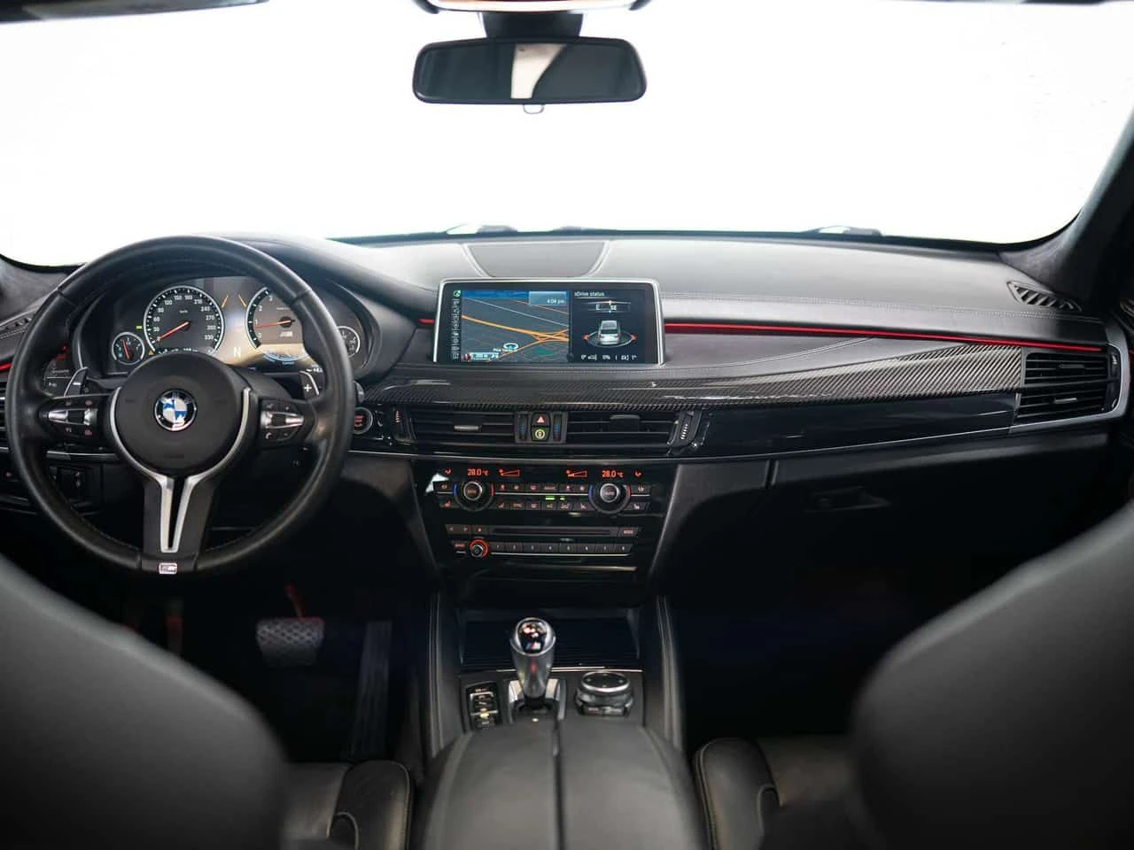 BMW X5M * PREMIUM PKG | CARBON FIBRE | 20 IN * CARFAX * ЦЕ, снимка 7 - Автомобили и джипове - 54935257