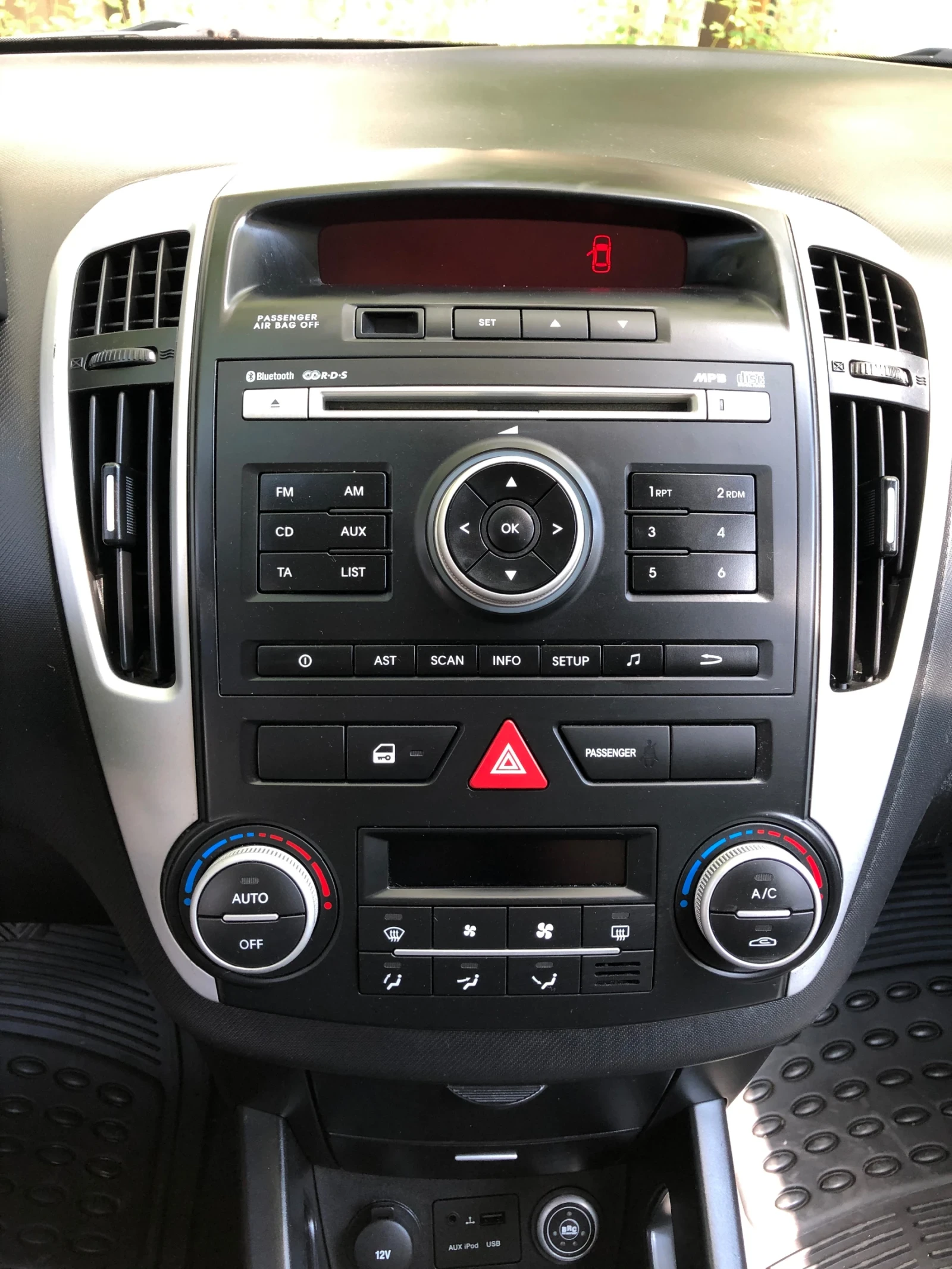 Kia Ceed, снимка 7 - Автомобили и джипове - 55163179