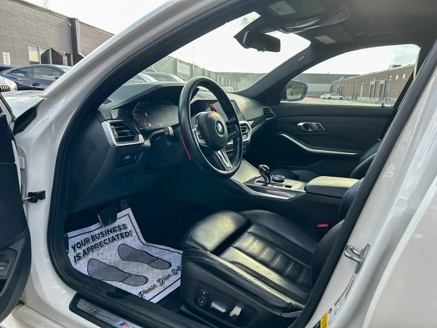 BMW 330 xDrive/M-Sport Pkg/AeroKit/Sunroof, снимка 9 - Автомобили и джипове - 55692106
