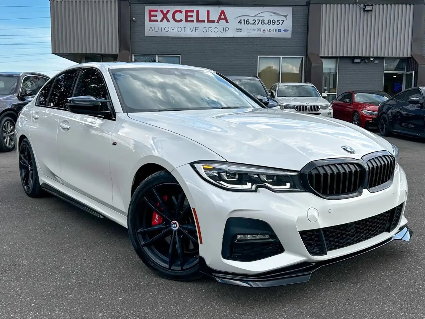 BMW 330 xDrive/M-Sport Pkg/AeroKit/Sunroof