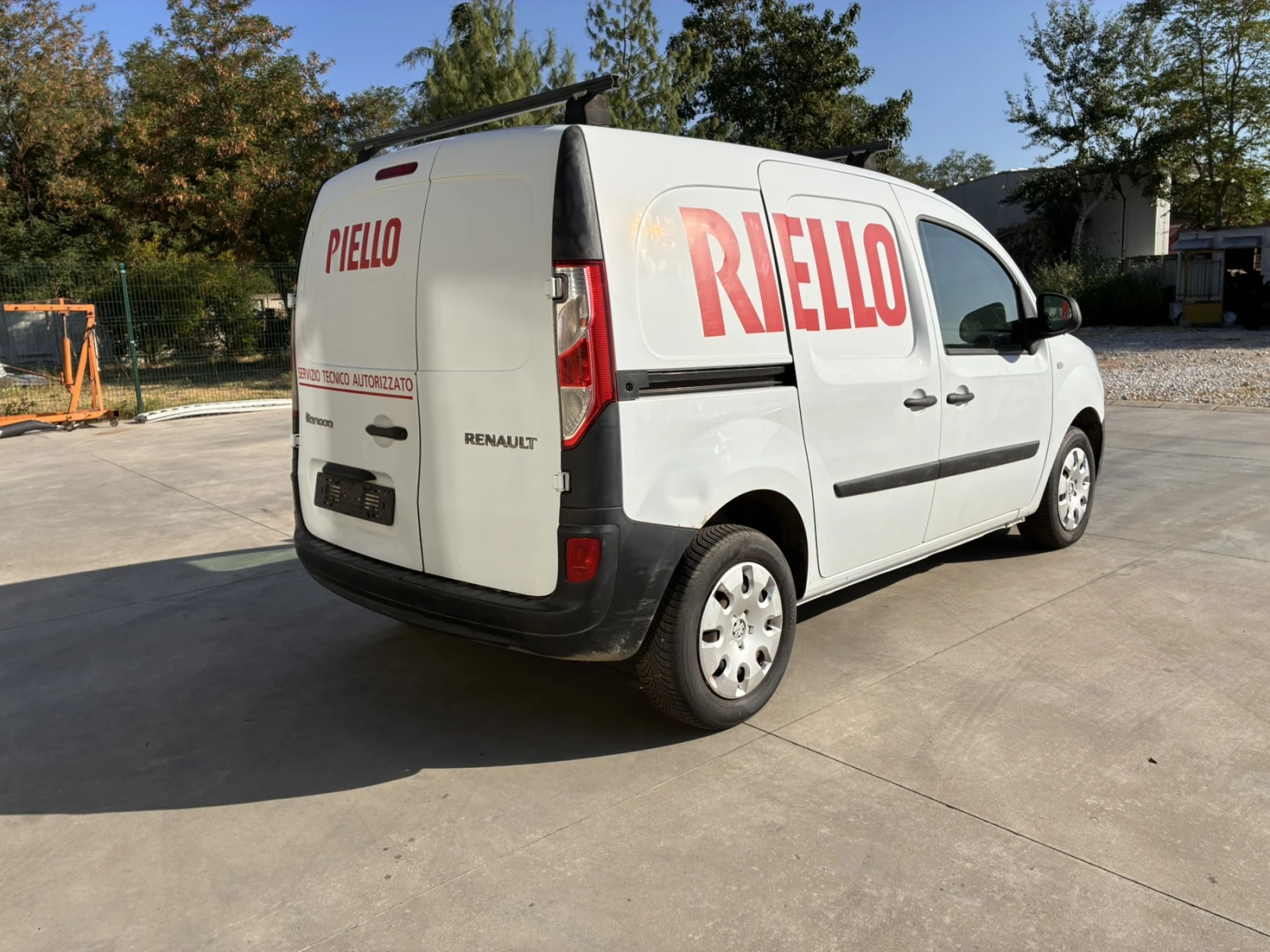 Renault Kangoo 1.5 DCi, снимка 4 - Автомобили и джипове - 55985711