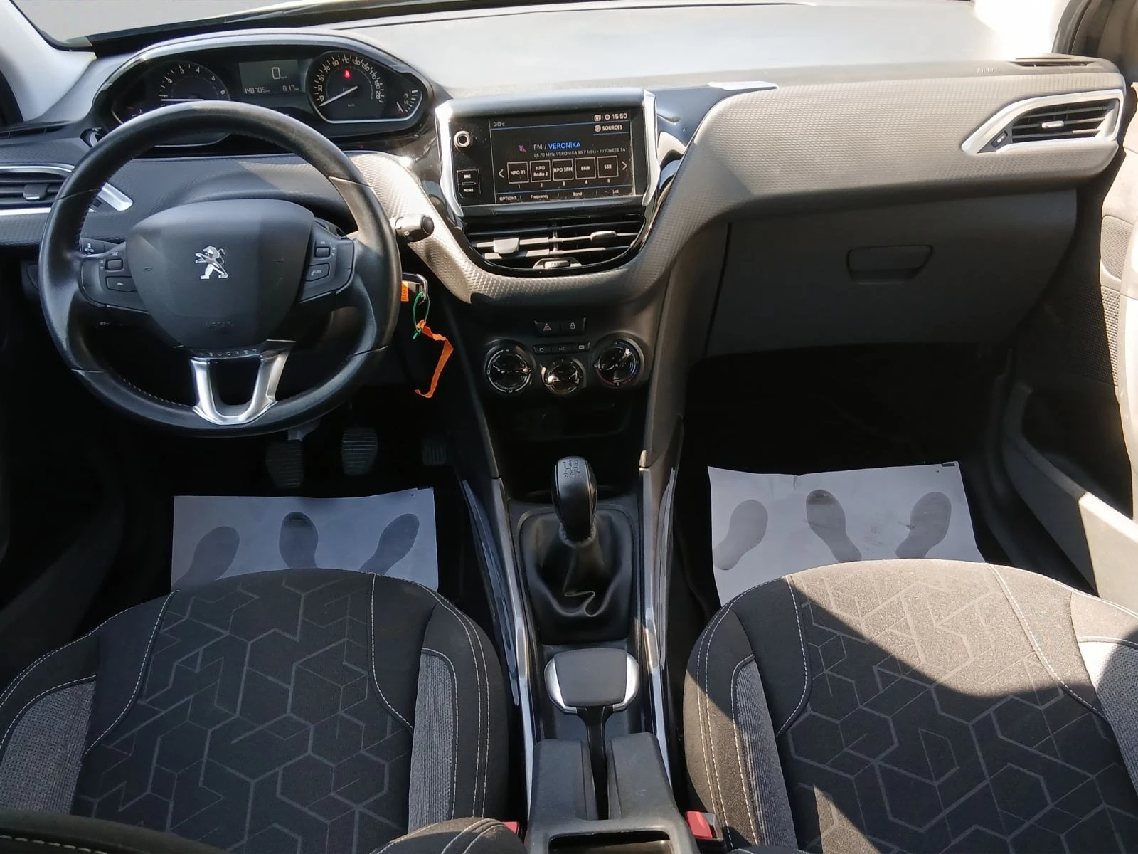 Peugeot 2008 NEW ACTIVE 1.2 e-THP 110 BVM5 STT EURO 6, снимка 11 - Автомобили и джипове - 56022286