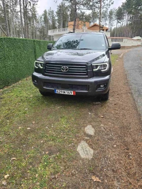     Toyota Sequoia 5.7 44 100 000km V8