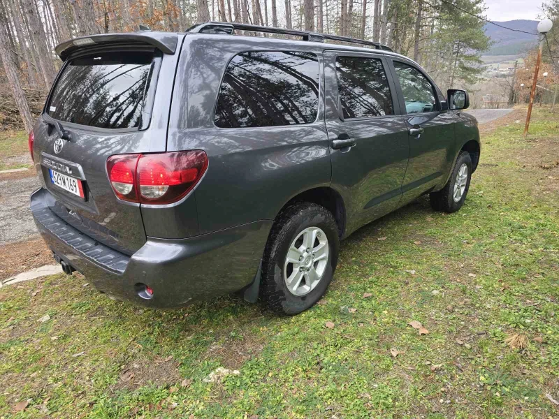 Toyota Sequoia 5.7 4х4 SR5 100 000km V8, снимка 7 - Автомобили и джипове - 48227598