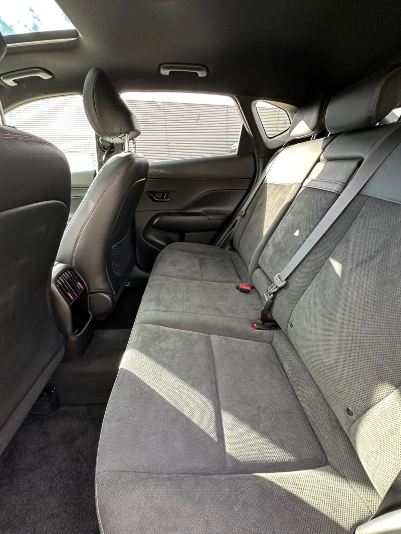 Hyundai Kona 1.6 T-GDI (N-Line) 4x4, снимка 14 - Автомобили и джипове - 52965857