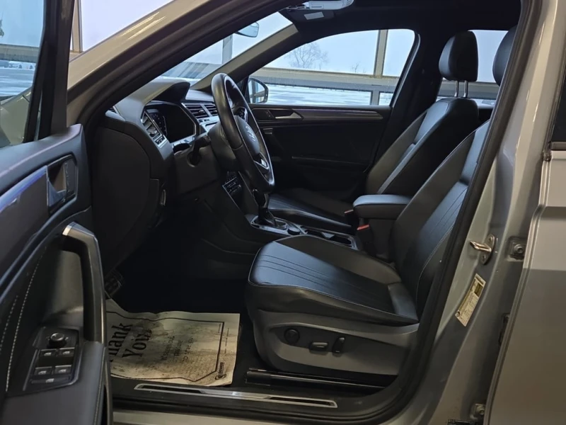 VW Tiguan * COMFORTLINE R LINE BLACK EDITION * CARFAX * , снимка 5 - Автомобили и джипове - 53027407