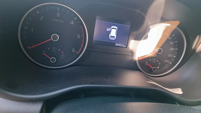 Kia Sportage, снимка 10 - Автомобили и джипове - 53390531