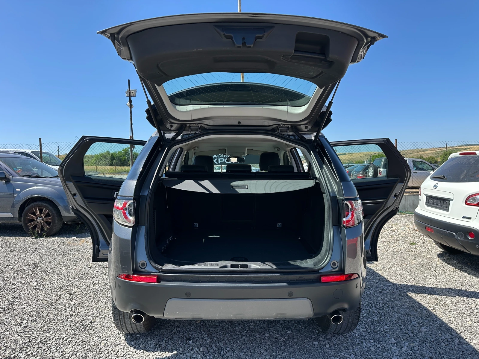 Land Rover Discovery Sport 2.0D A 4x4 - изображение 10