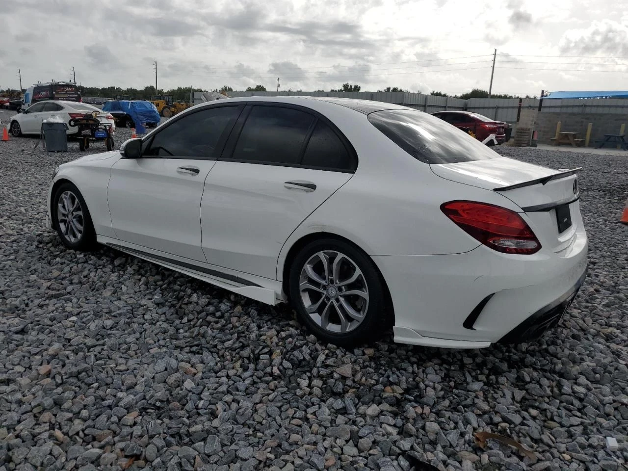 Mercedes-Benz C 300 Цена до България - Лизинг - изображение 4