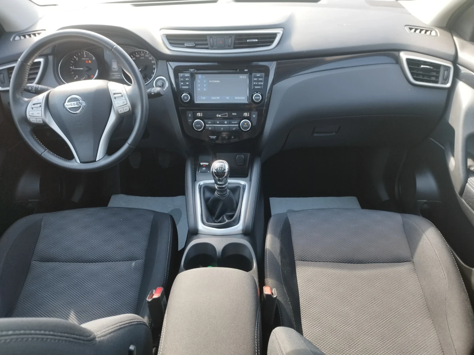 Nissan Qashqai 1.5dci 52000km, снимка 7 - Автомобили и джипове - 54253958