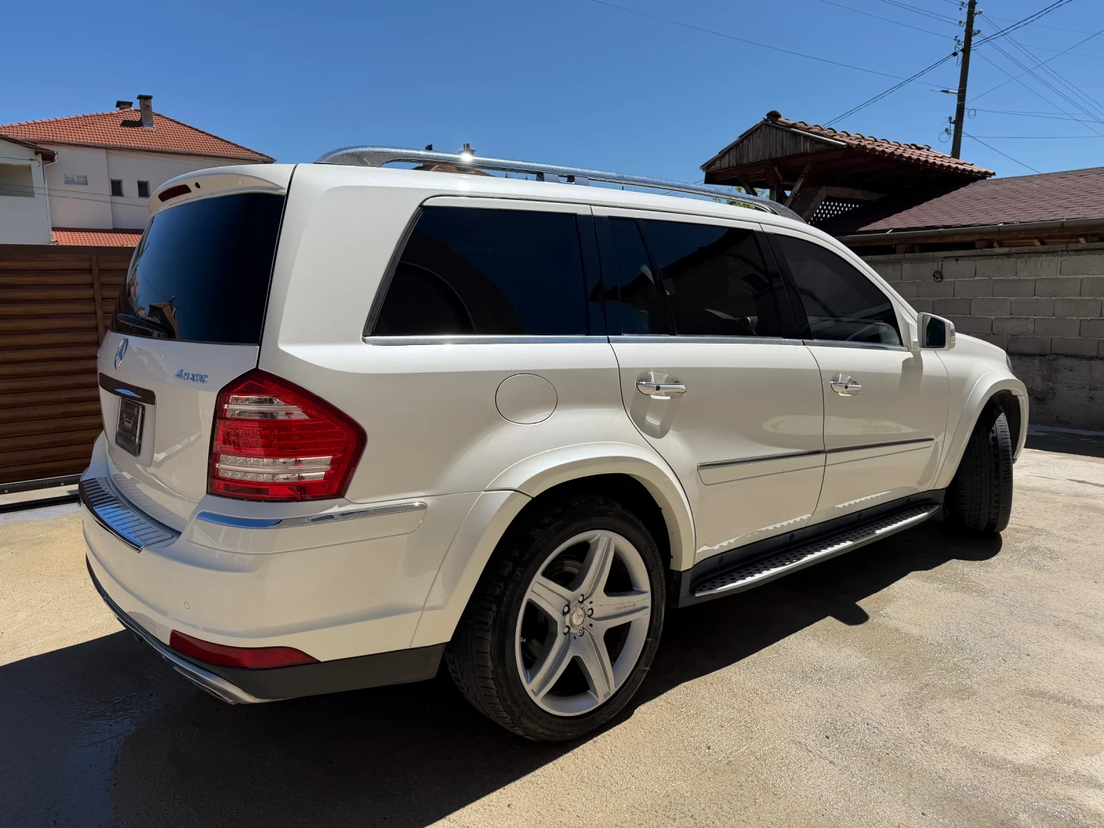 Mercedes-Benz GL 550, снимка 4 - Автомобили и джипове - 54566562
