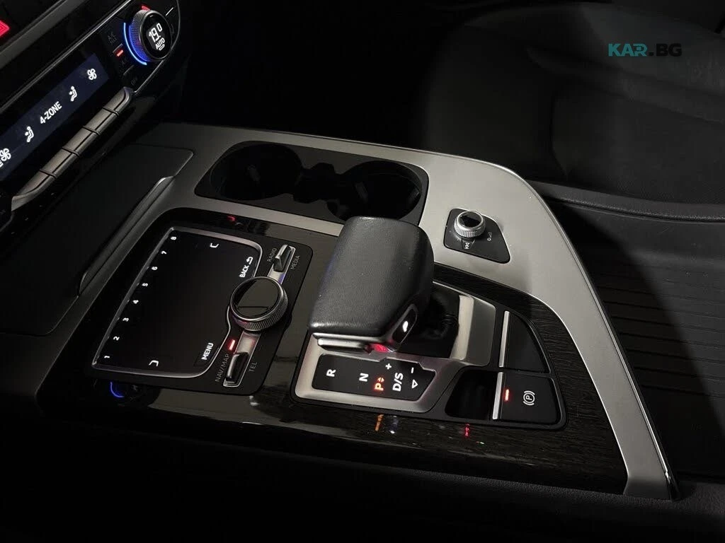 Audi Q7 Technik * АвтоКредит * (ЦЕНА ДО БГ), снимка 16 - Автомобили и джипове - 55052630