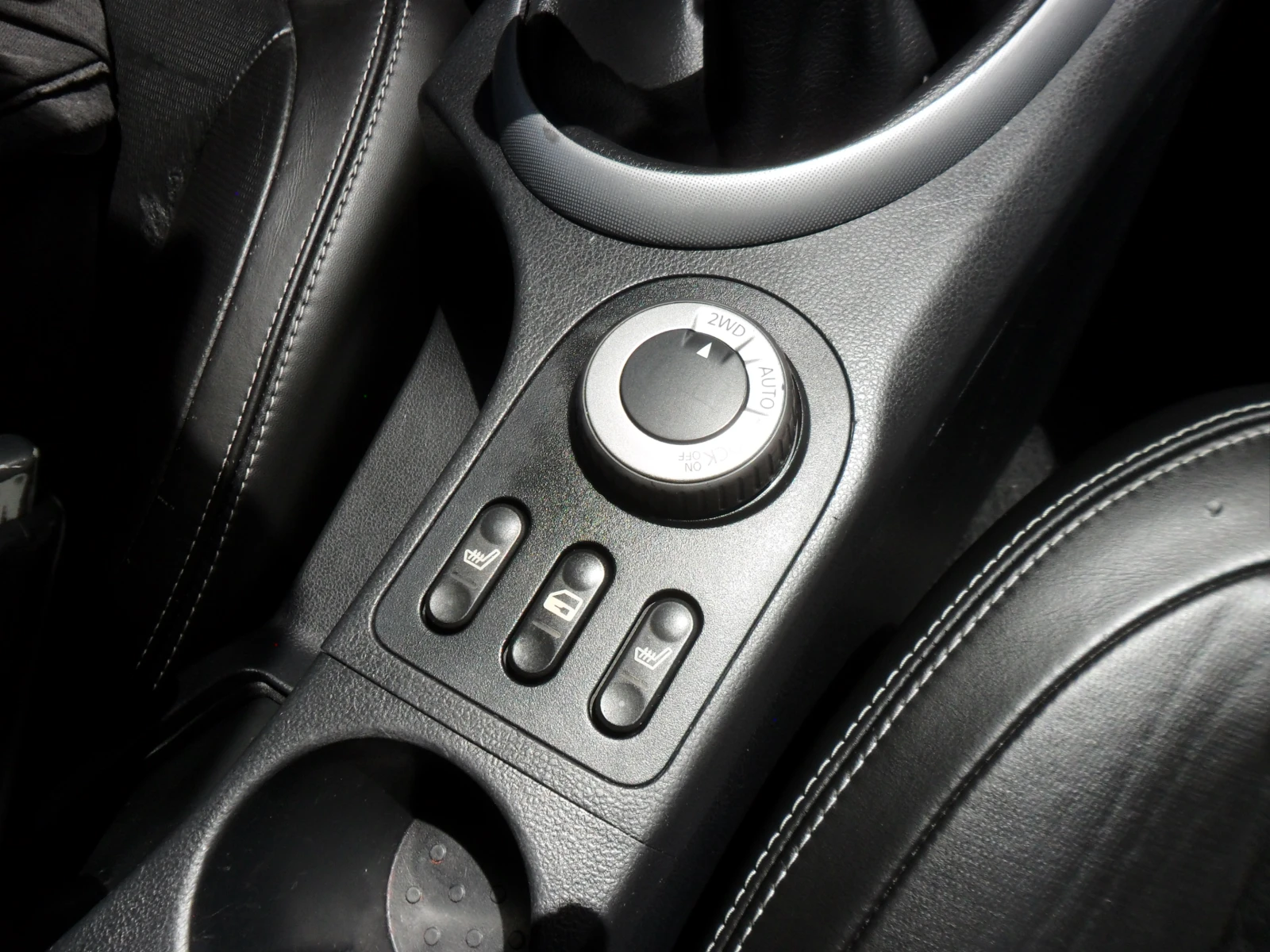 Nissan Qashqai 2, 0i-4X4-NAVI-KOJA-ITALY | Mobile.bg � ����������� 13