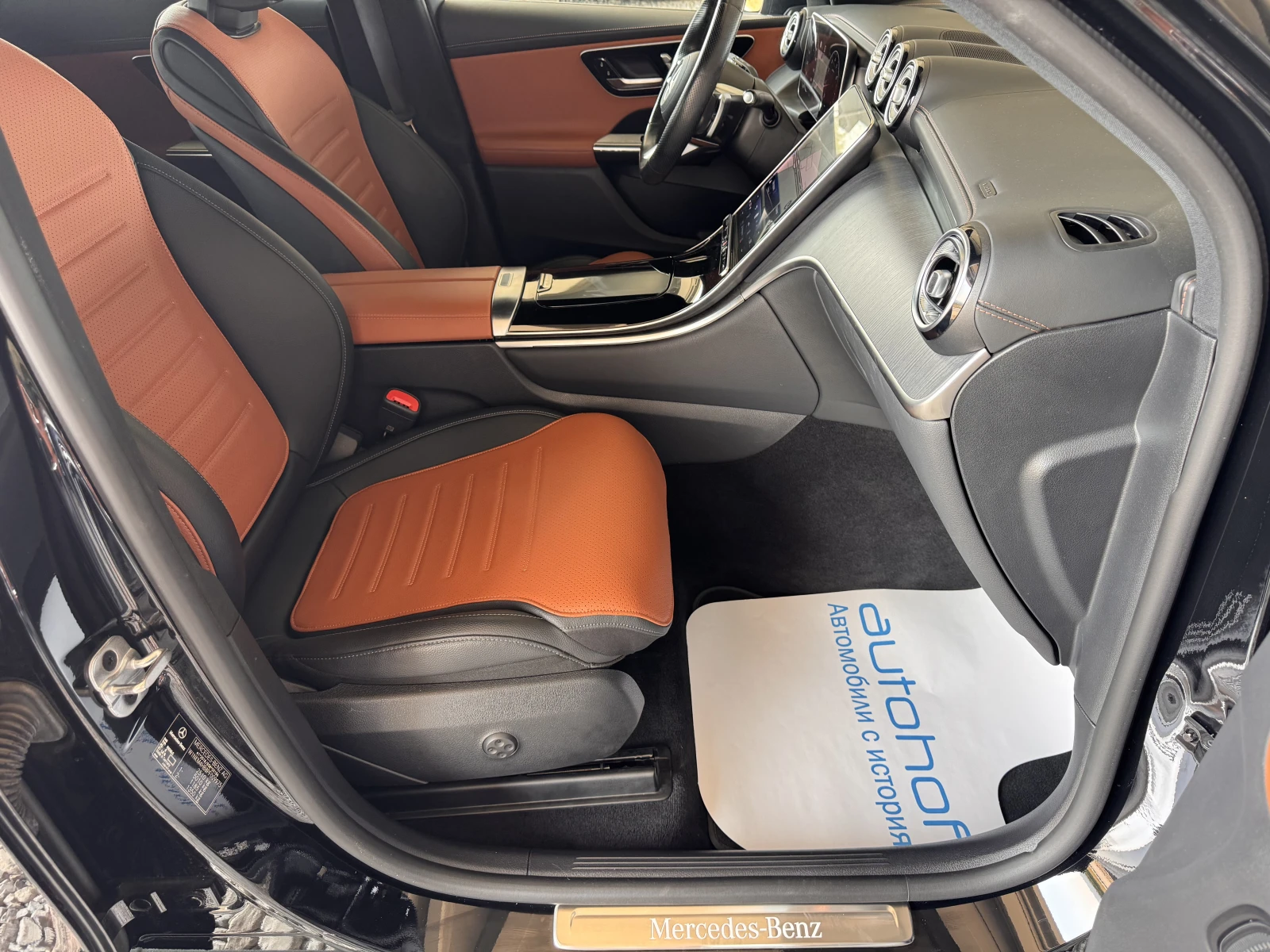 Mercedes-Benz GLC 300 AMG Line/PREMIUM/2.0/258K.C./9АТ/4MATIC/ГАРАНЦИЯ, снимка 9 - Автомобили и джипове - 55705999