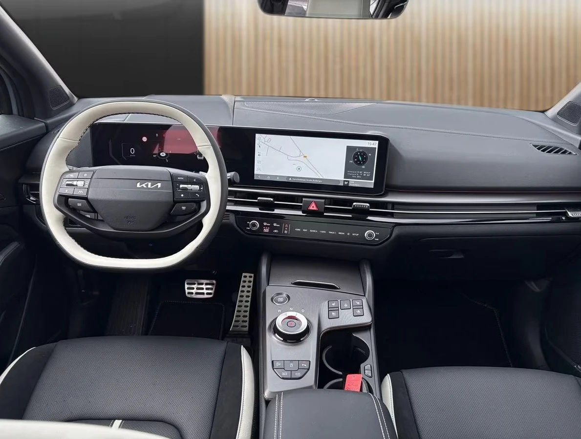 Kia Sportage 1.6Т* AWD* GT-L* Pano, снимка 7 - Автомобили и джипове - 55936412