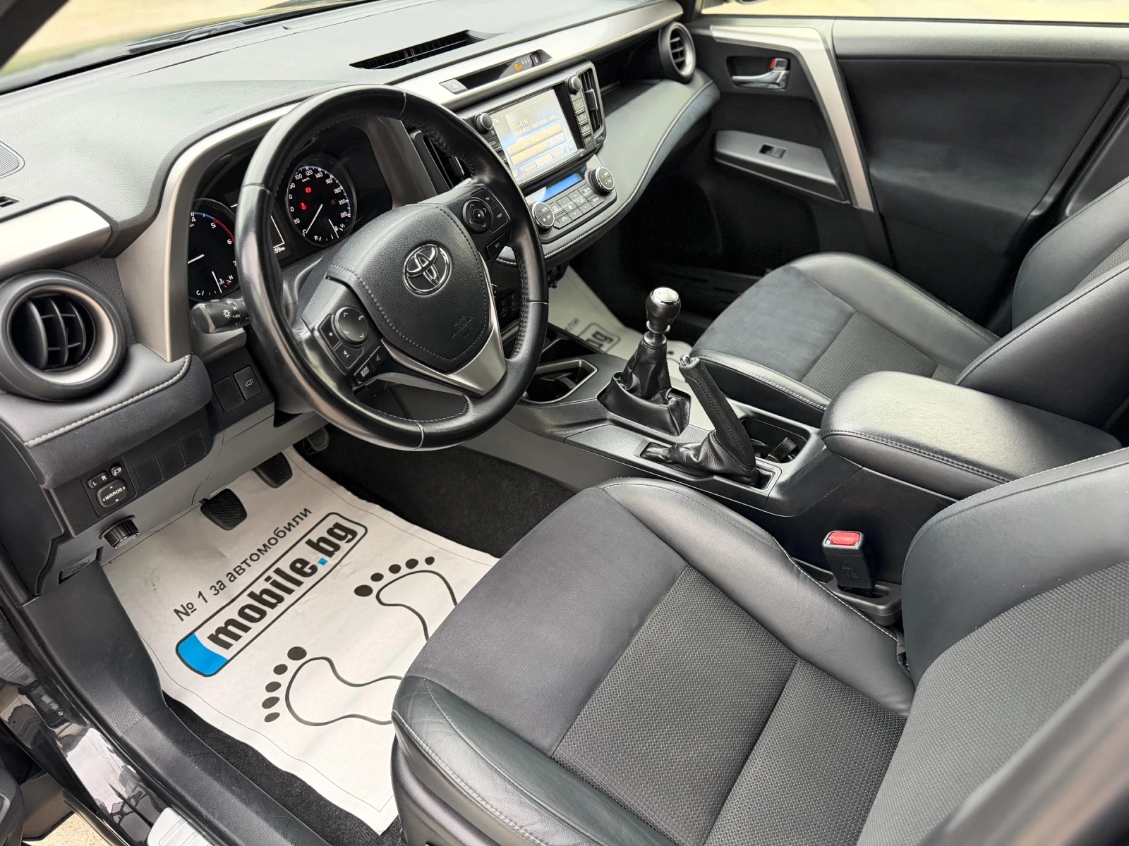 Toyota Rav4 2.0D-4D Executive, снимка 4 - Автомобили и джипове - 56086522