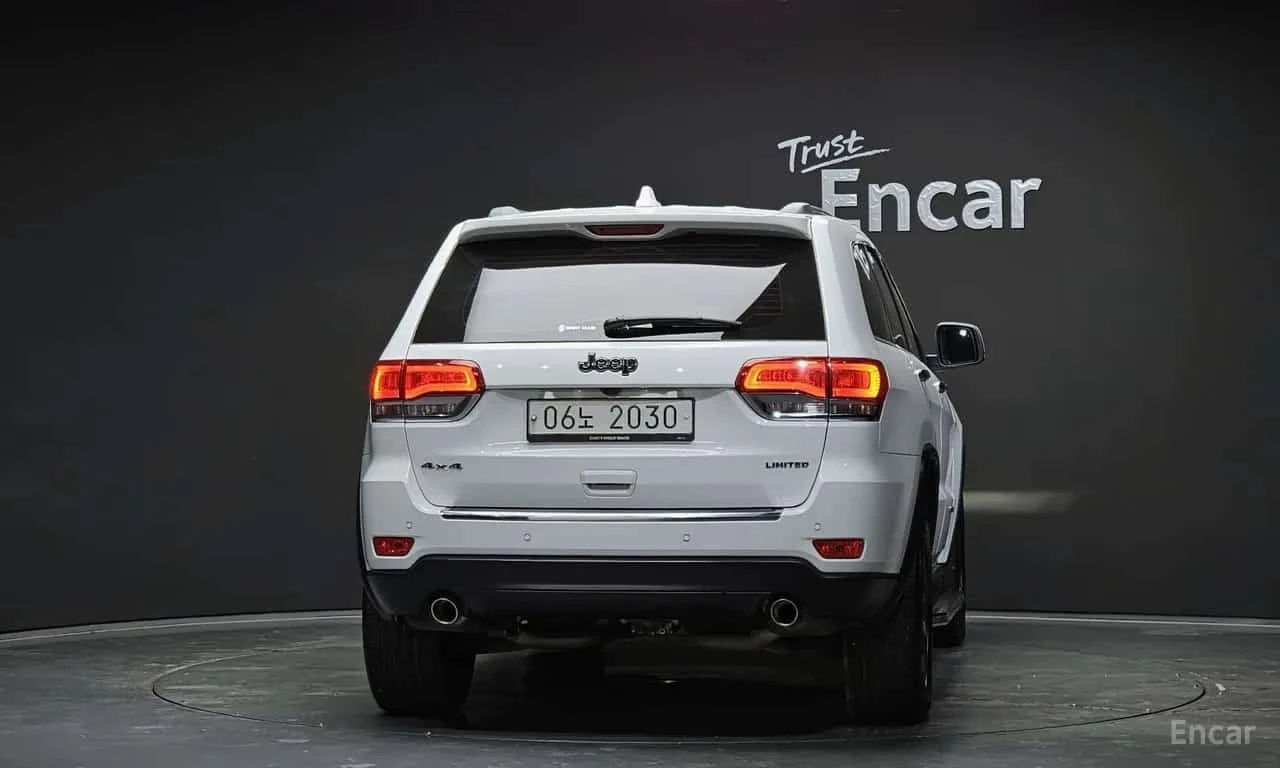 Jeep Cherokee * 3.6 Limited * ФИНАНСИРАНЕ, снимка 4 - Автомобили и джипове - 56169305