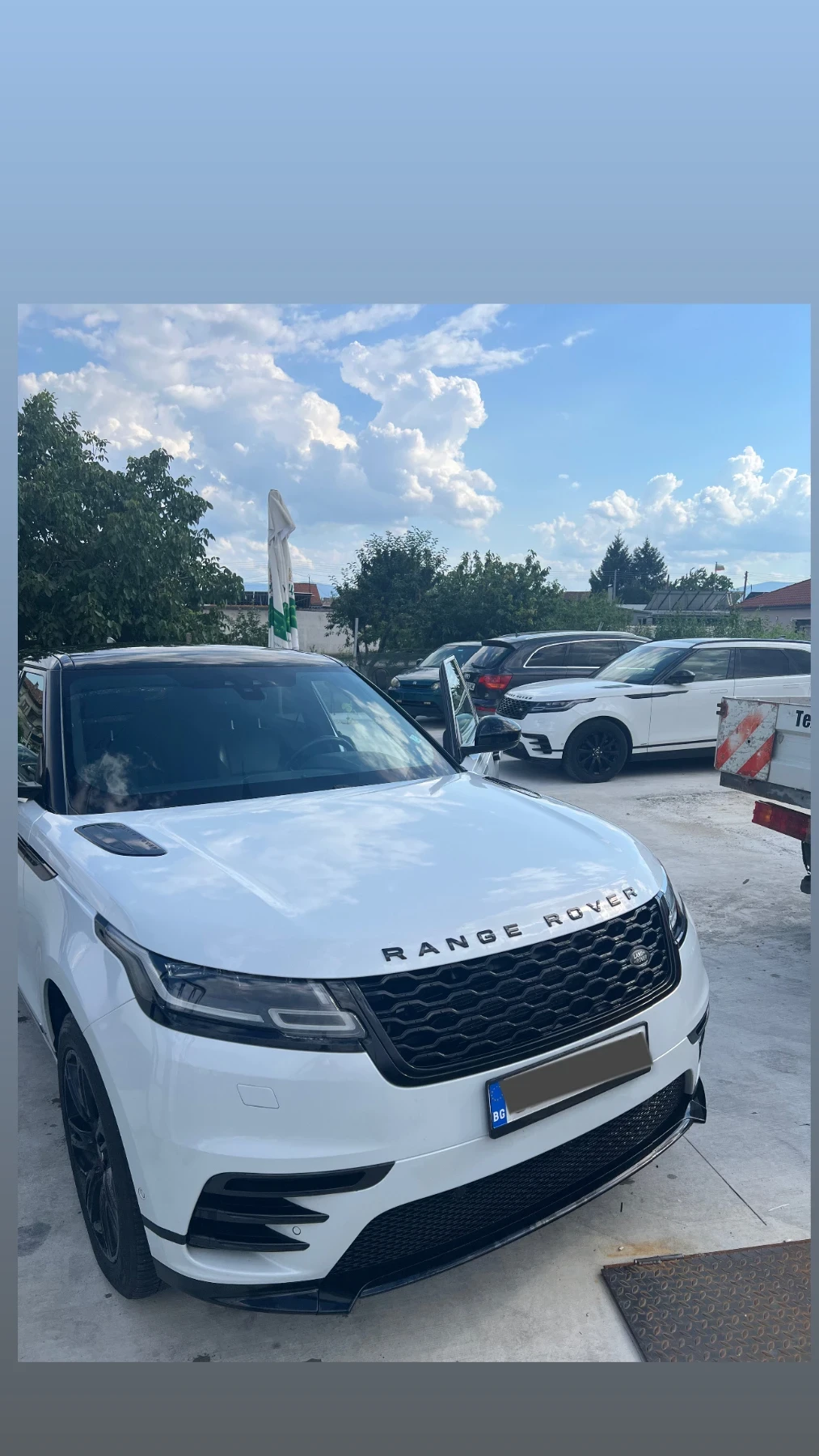 Land Rover Range Rover Velar D240 SE R Dynamic 