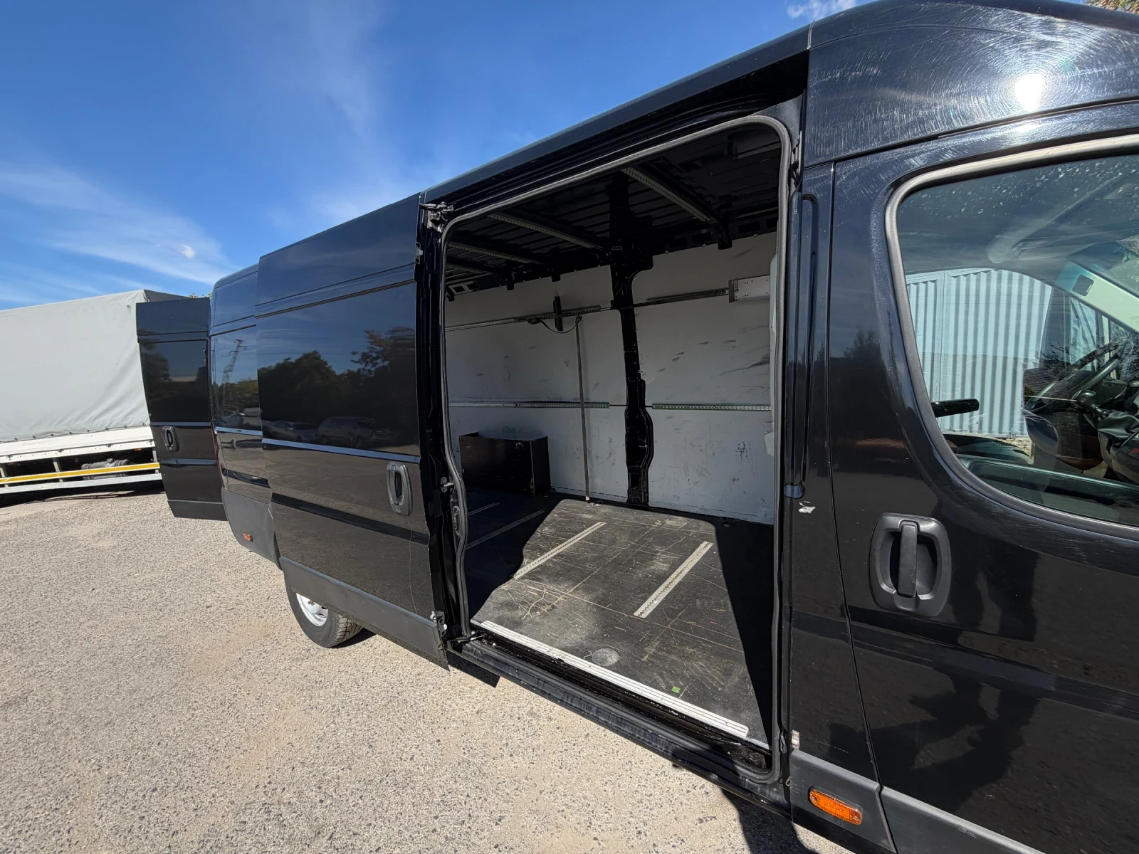 Peugeot Boxer L4H2* Клима* Топ състояние, снимка 13 - Бусове и автобуси - 56325367