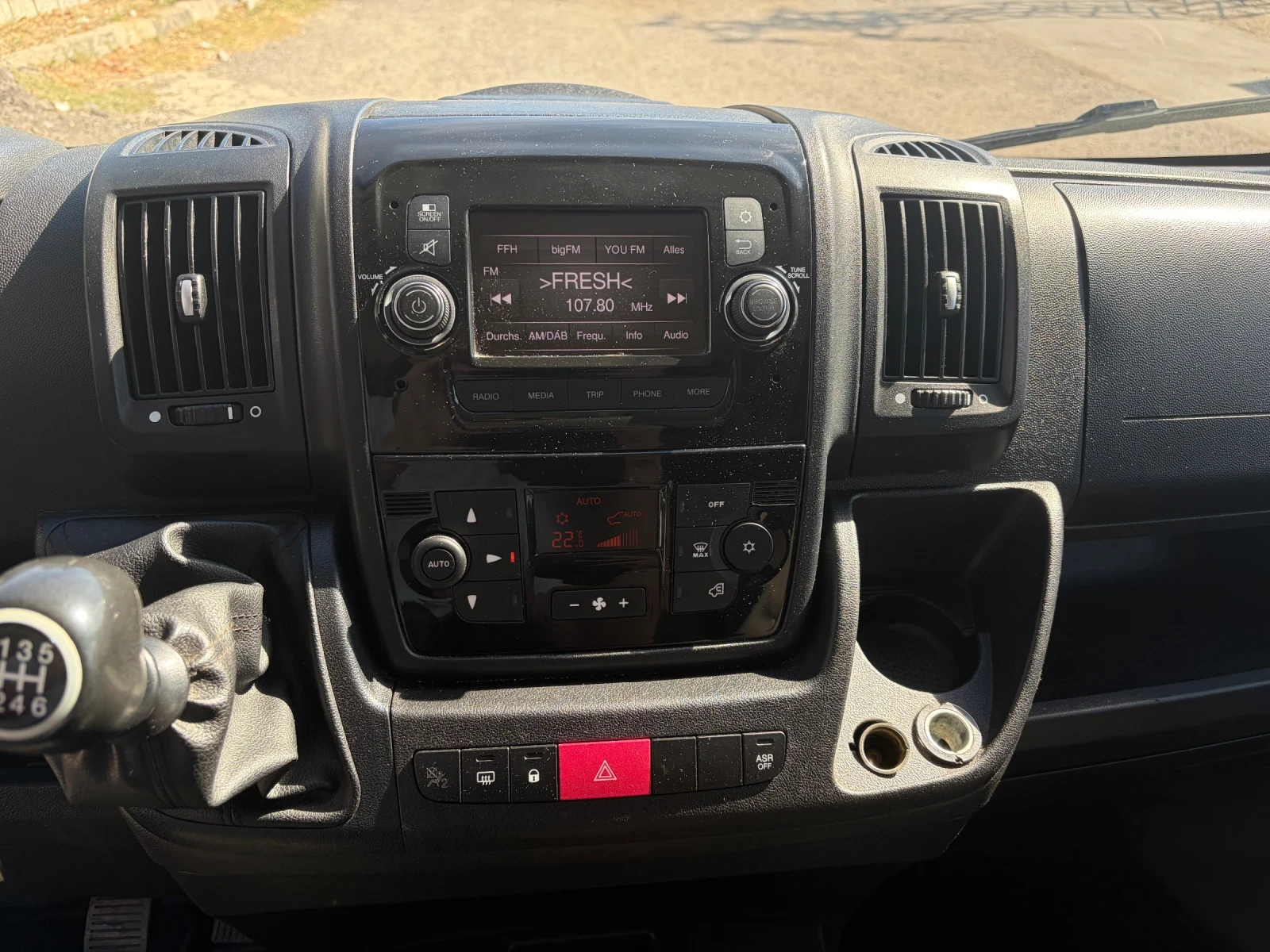 Peugeot Boxer L4H2* Клима* Топ състояние, снимка 10 - Бусове и автобуси - 56325367