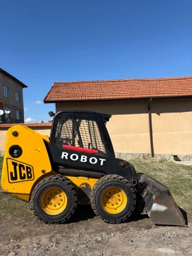 Мини челни товарачи JCB Robot с кабина, снимка 3