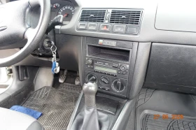 VW Golf Variant комби - 2500 € / 4889.57 лв. - 48220102 5