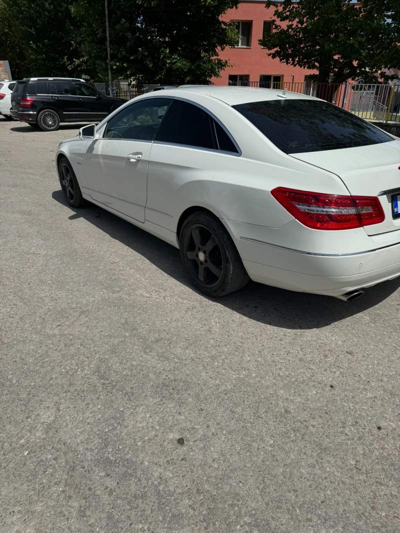 Mercedes-Benz E 250, снимка 5 - Автомобили и джипове - 47303624