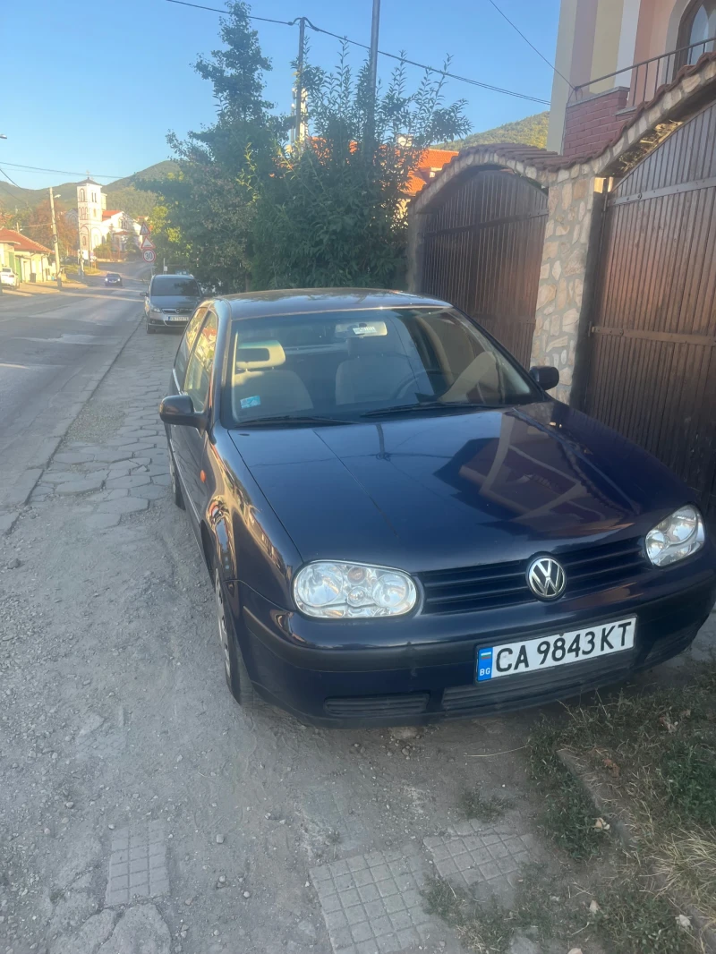 VW Golf Купе, снимка 2 - Автомобили и джипове - 47505026