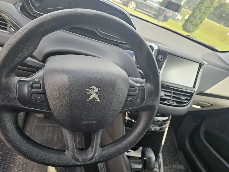 Peugeot 208 HDI, снимка 3 - Автомобили и джипове - 48816801