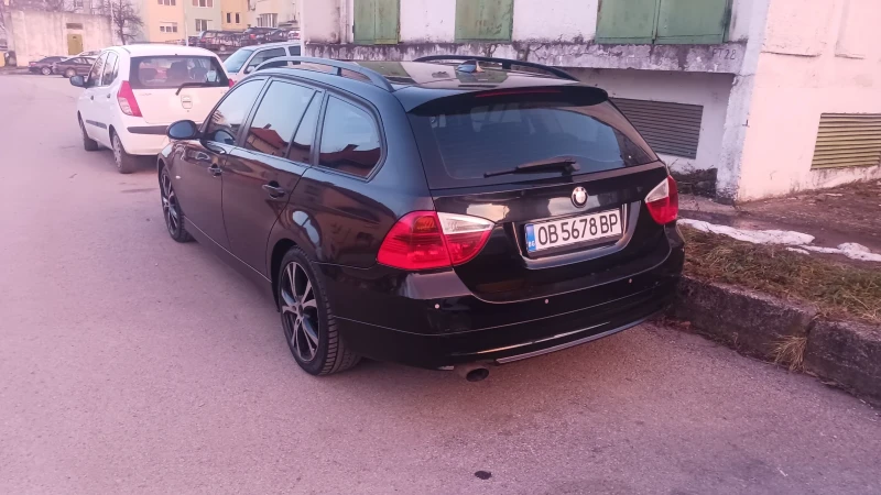 BMW 320 320d, снимка 4 - Автомобили и джипове - 48930537