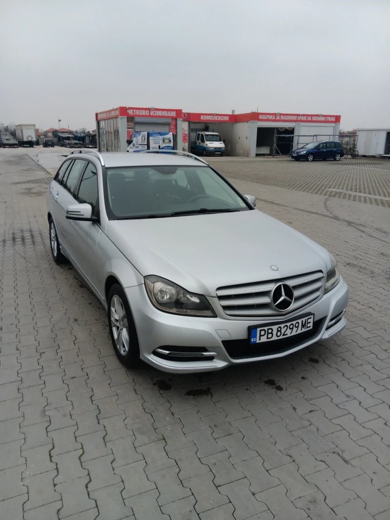 Mercedes-Benz C 220 170 коня, снимка 2 - Автомобили и джипове - 49318777