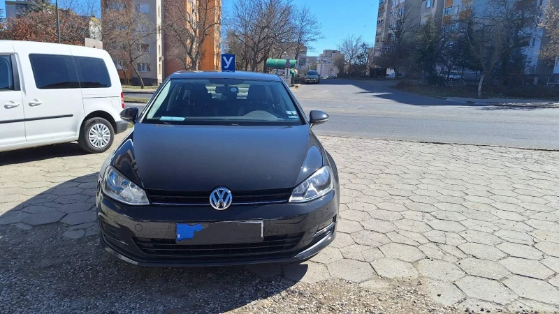 VW Golf, снимка 1 - Автомобили и джипове - 49375289