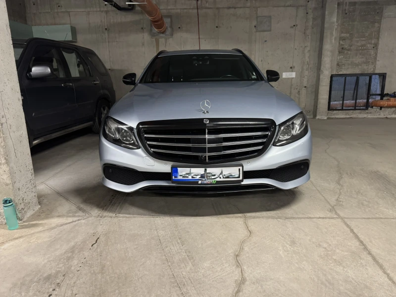 Mercedes-Benz E 350 Distronic/HUD/Burmester/Servo-close/Vent seats/
