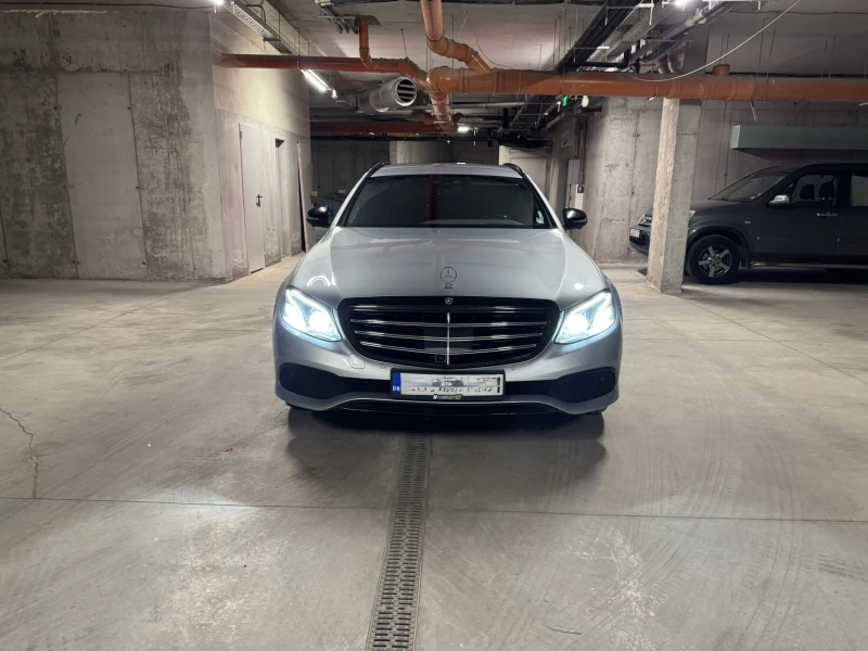 Mercedes-Benz E 350 Distronic/HUD/Burmester/Servo-close/Vent seats/, снимка 6 - Автомобили и джипове - 52478042